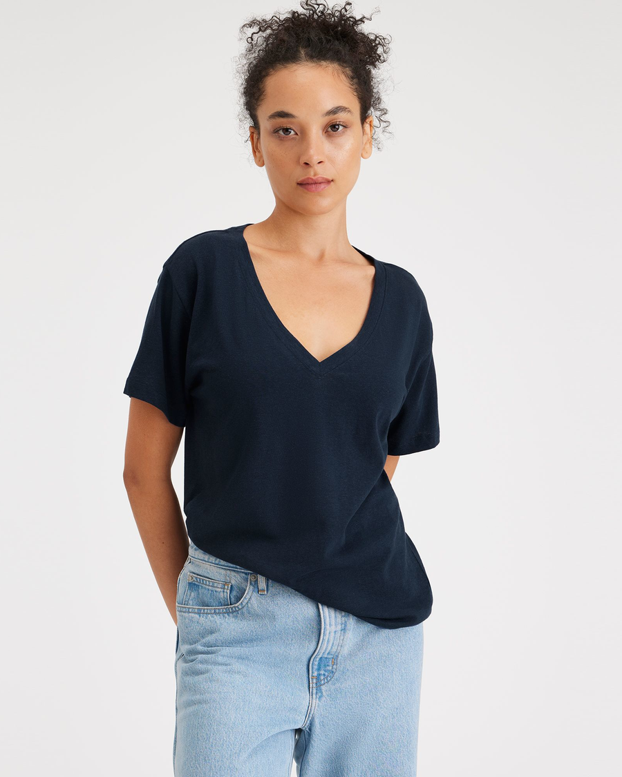 (image for) Exquisite Deep V-Neck Tee, Regular Fit